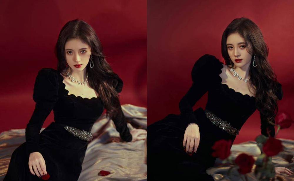 鞠婧祎2013年以女团snh48成员身份正式出道,在连续2届