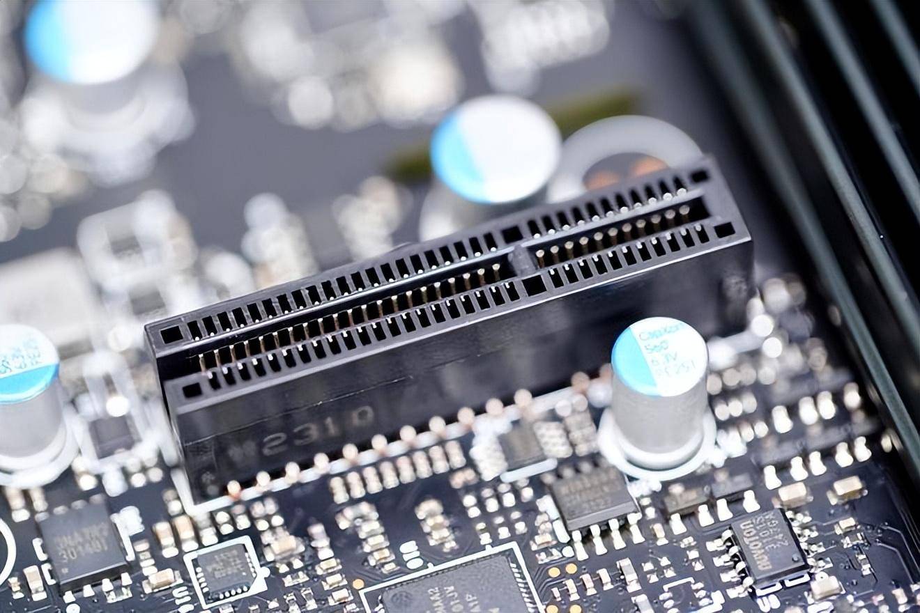 所以用于数据存储的4个硬盘由marvell 88se9215芯片(pci-e to sata)