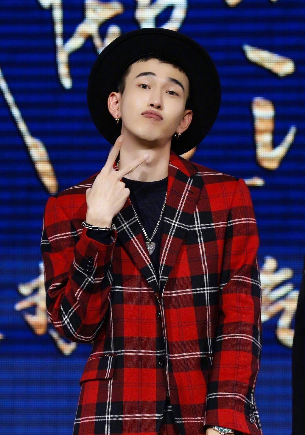 男方连夜发声暂停工作并致歉_录音_张孟妍_孔垂楠