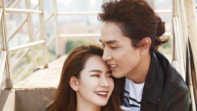 戚薇巴黎秀身材,小短裤黑夹克御姐范十足,大白筷子腿太惹眼_时候_生活