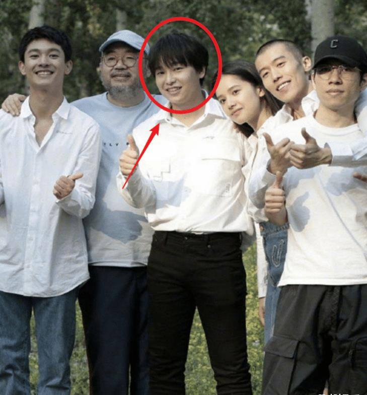 彭昱畅的自拍与他拍,减肥不够p图来凑,粉丝表示真实了_生活_成功_形象