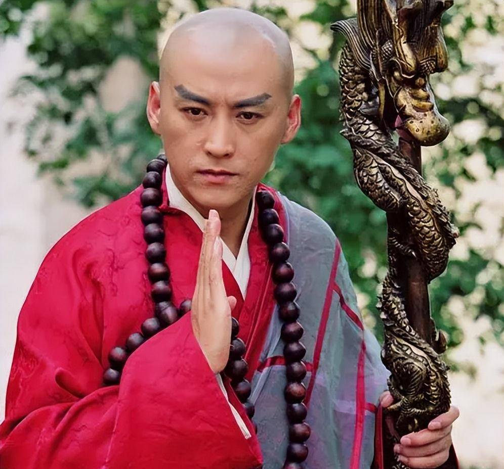 刘小锋:娶小16岁的妻子,生下2个儿子家庭很幸福_刘小峰_工作_朱墨