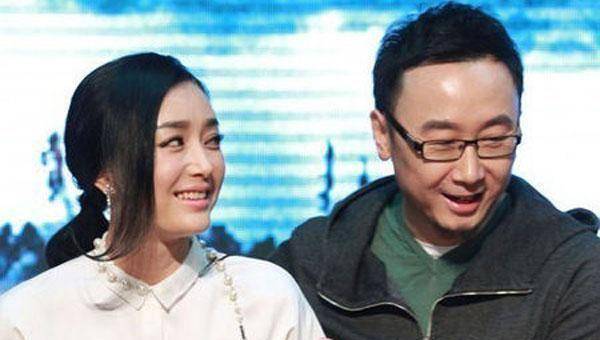 秦岚与陆川车库定情,三大杀招令杨澜无计可施,黄晓明才是最冤枉_感情