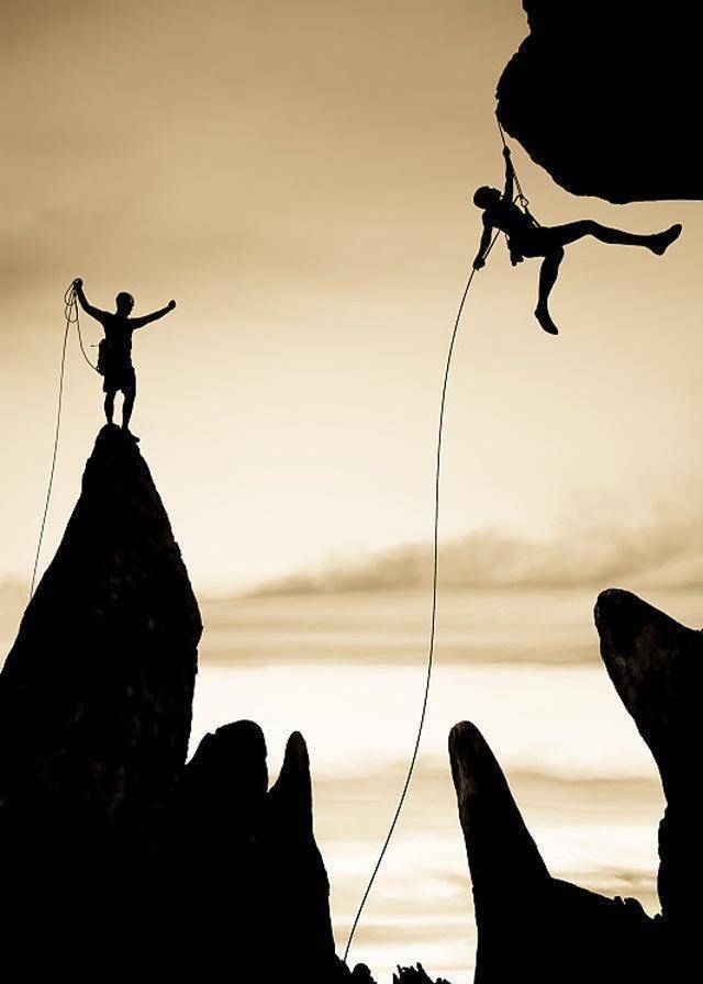 的事情,而是经过长年累月的努力才有的结果,你看到的是别人逆袭成功