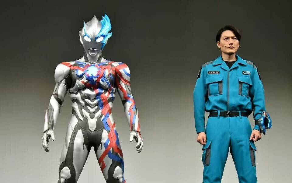 《布莱泽奥特曼》怎么了?必杀技竟然不是光线!_不知道_的武器_终极