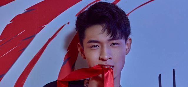 秦霄贤能否录制《欢乐喜剧人》,粉丝们议论纷纷,官方给出了答案