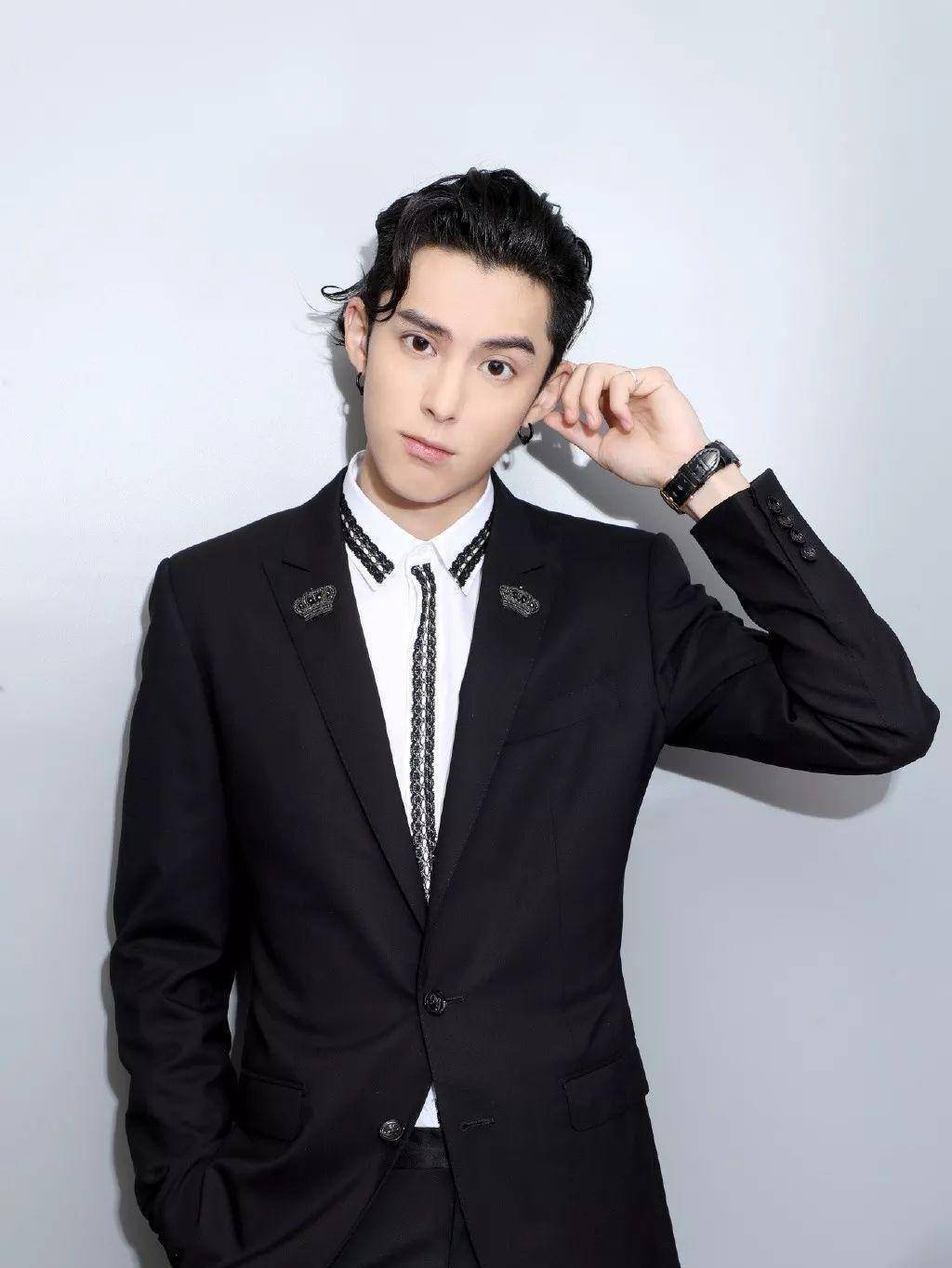 梁婧娴_作品_王鹤棣