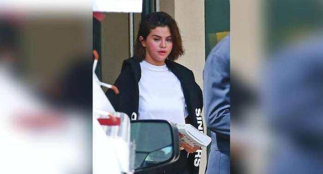 赛琳娜商店买酒?