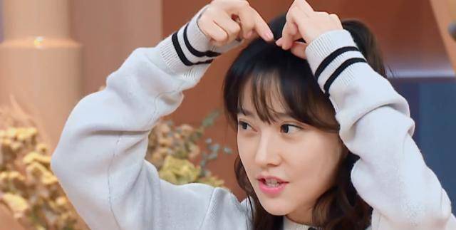 事实上没有假发冯提莫和挺好是一样的,而且她的头发