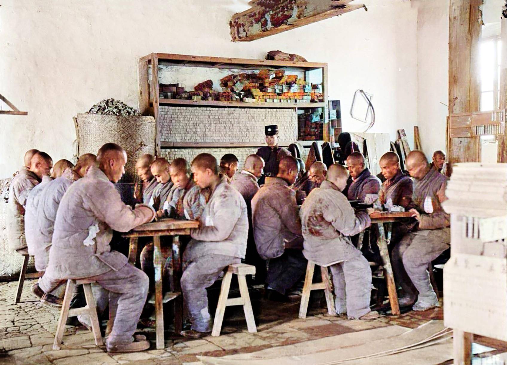 1919年的北京监狱,绞刑架阴森恐怖,囚犯并非面目狰狞_工作_劳动_犯人