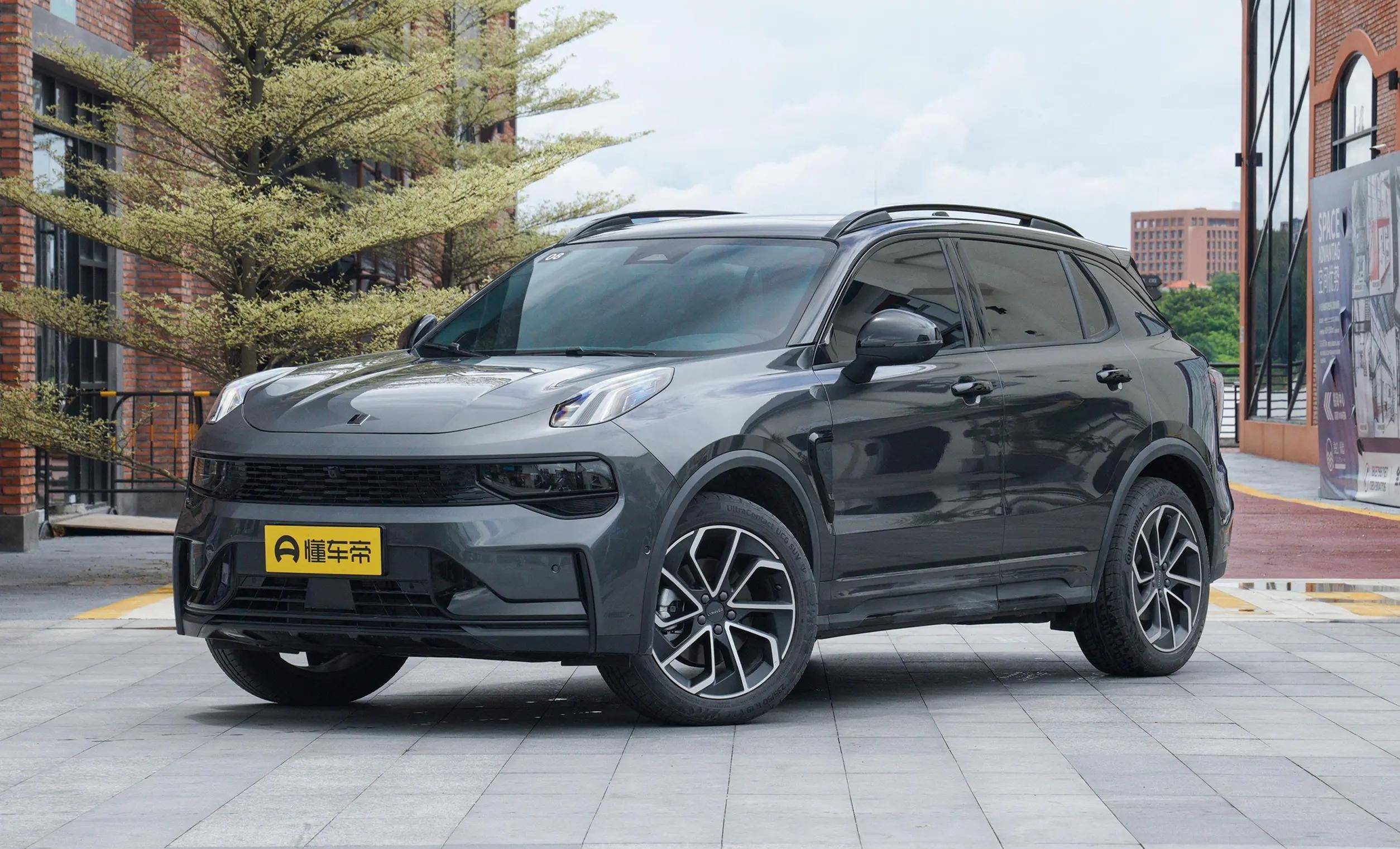 要年轻要经济性好,可以看看这款领克01,驾驶感受很直观!