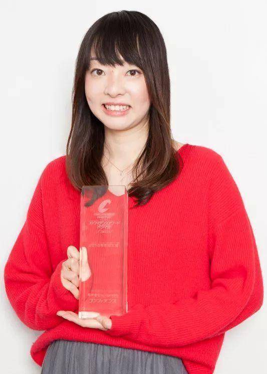 新垣结衣还曾在采访中说过她十分信赖野木亚纪子编剧.