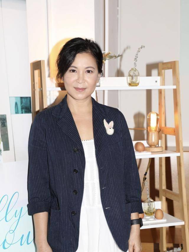 苏玉华谈23年tvb演艺生涯,收回偏激言论态度软化,暂不考虑回巢_回应