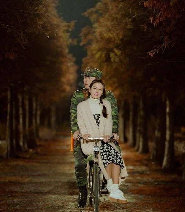 男女主角反差萌,两人假情侣动真情时刻让人心动,但有一点更动人_尹世