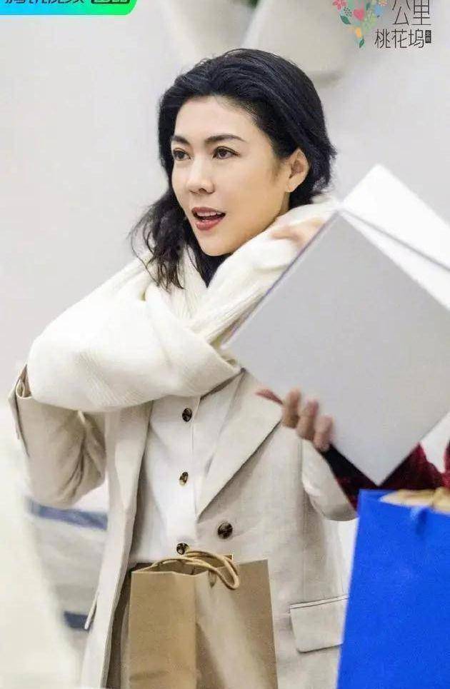 苏芒一句一天650的伙食上热搜,明星和普通人的差距究竟有多大?