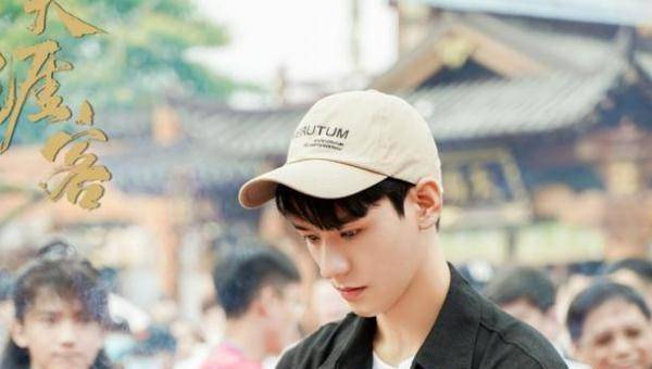 仝卓凉后,《快本》新人镜头增多,有望成为下一位接班人_龚俊_大本营