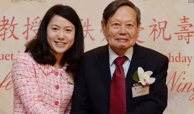 翁帆：守护杨先生安康，支持他奉献-翁帆个人资料出生日期