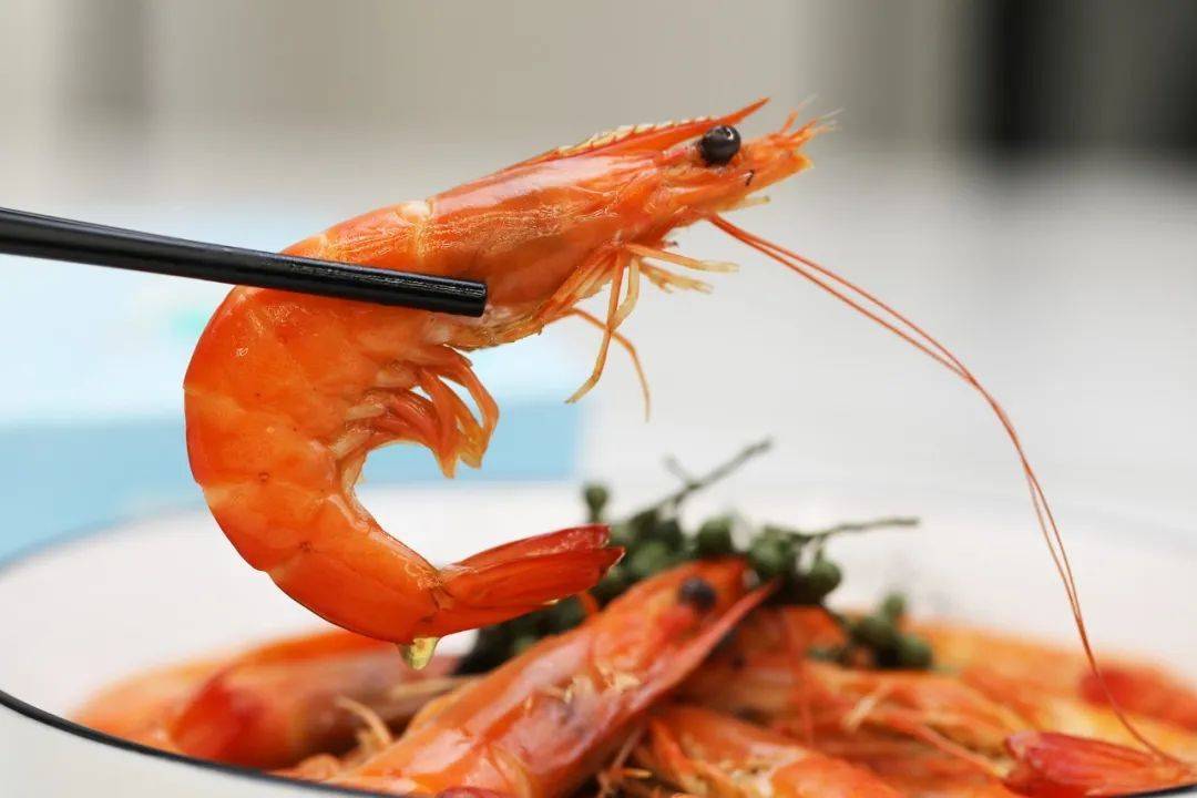 今日甄选好菜藤椒醉虾,带给你前所未有的鲜美体验~_虾肉_香气_美味