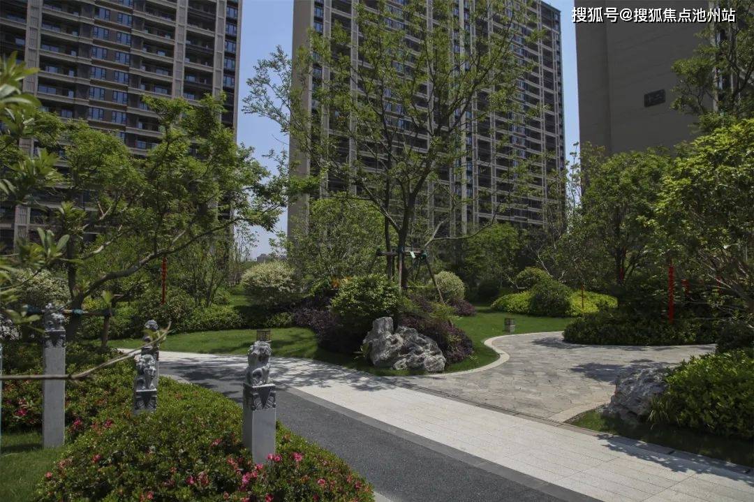 建发御璟湾交付区一,二期项目地址:张家港江海路与镇山路交汇处开发