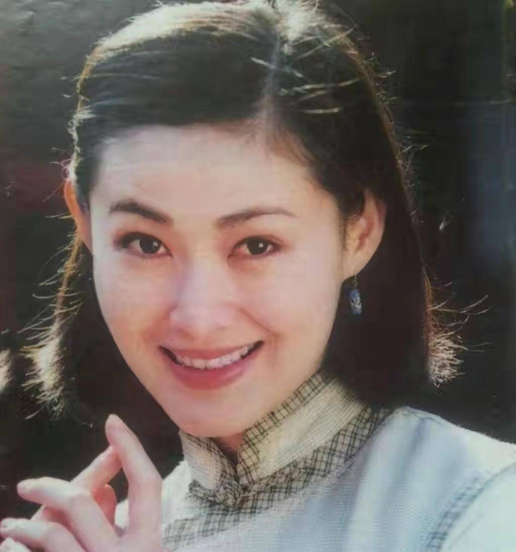 凭《水浒传》火遍全国,"最美潘六姐"王思懿,如今去哪了?