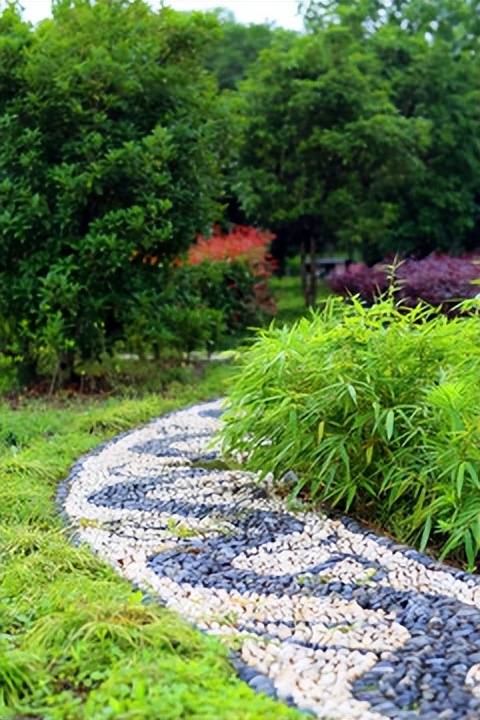 鹅卵石小路,让花园妙趣横生的造景元素_地面_路面_部分