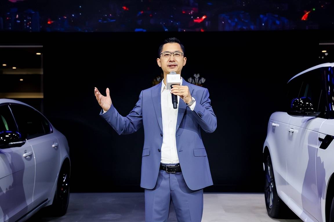 袁月清 让更多的重庆人看到捷豹路虎"新现代豪华主义"的魅力_搜狐汽车