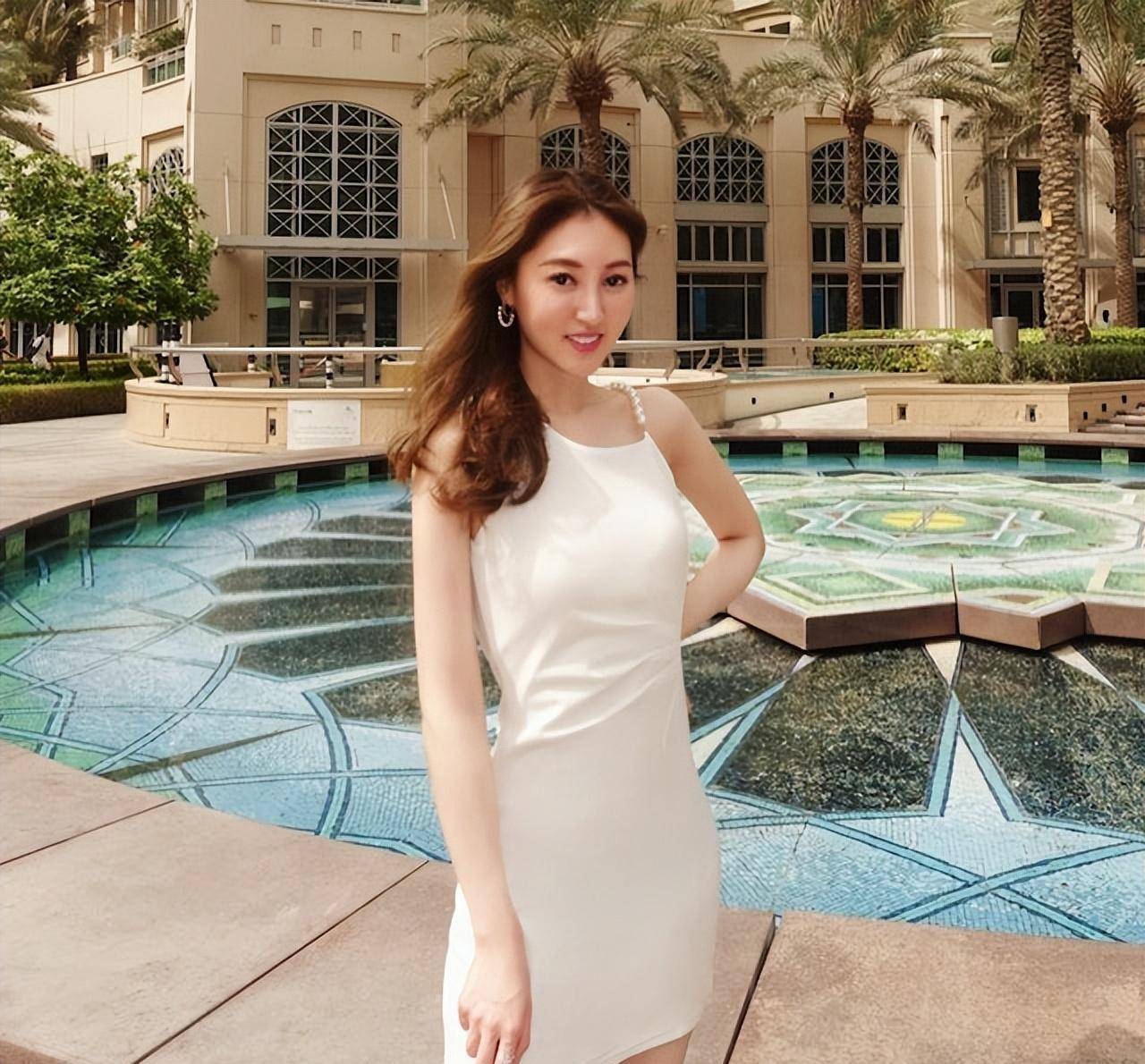 何艳娟最新写真曝光——我就是那个自己_生活_个人_网友