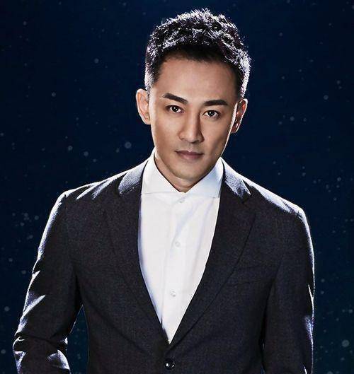 他饰演的大王嬴政可谓是迷倒众生,后面他又出演了《大唐双龙记》