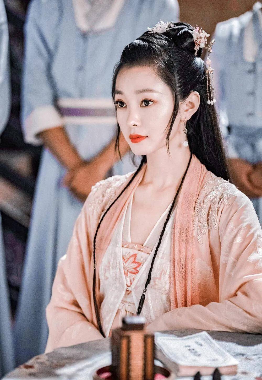 被《向往的生活》中湖北美女宋轶的素颜惊艳到了_来自_图片_侵权