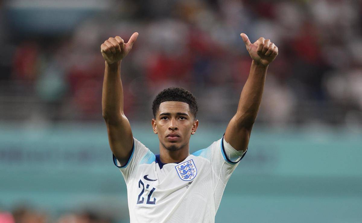 19岁的贝林厄姆逼皇马赔付1亿欧元_多特蒙德_中场球员_赛季