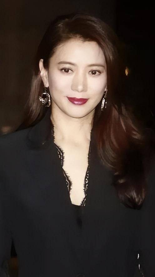 惊艳岁月的7位老牌女港星,各个千娇百媚,美得不可方物_林青霞_王祖贤