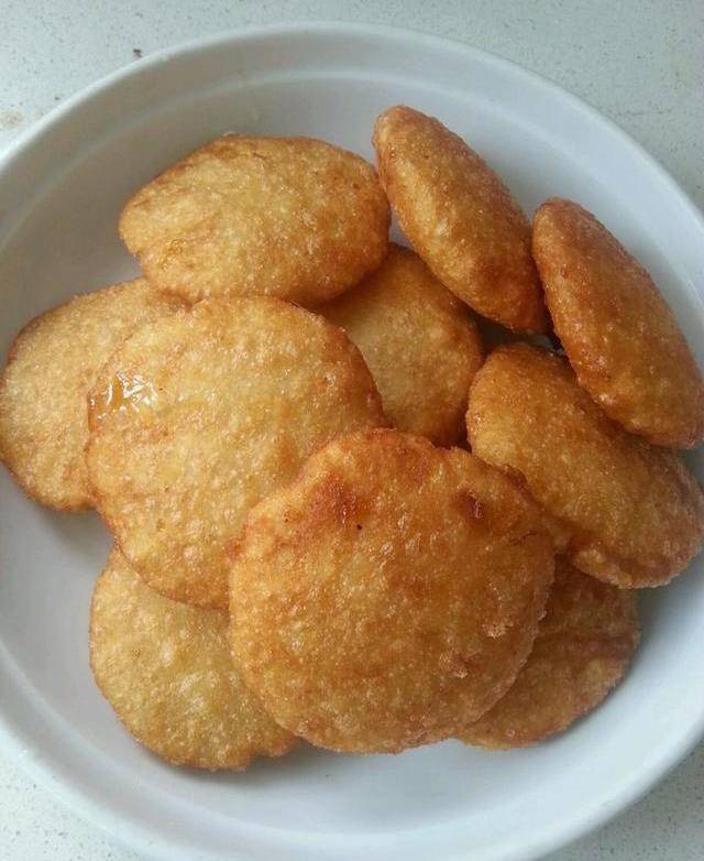 简单快手炸糖糕做法,一口香酥软糯,两口满嘴留香,怎么都吃不够_时候