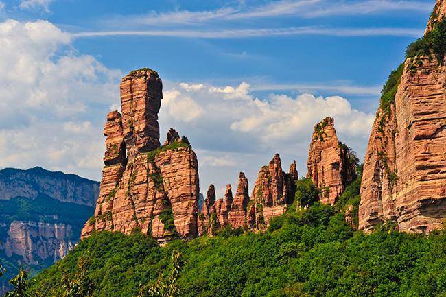 河北嶂石岩:"老资源"蝶变"新亮点"_景区_旅游_石家庄