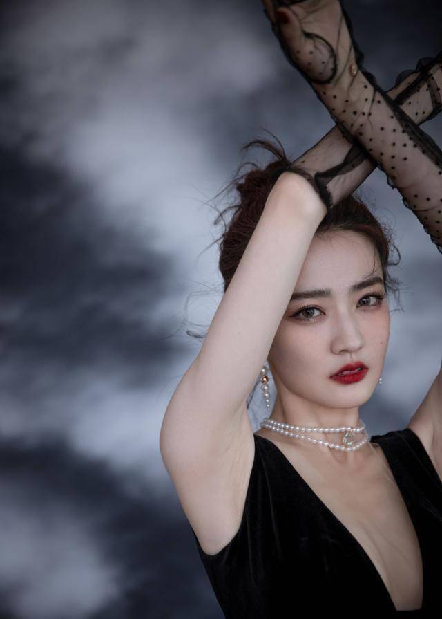 徐璐专访:对于爱情,一切顺其自然_莫菲_剧中_张翰