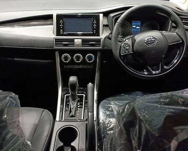 2020款日产"骊威"到店,空间可比肩五菱宏光,外观神似"变形金刚"!