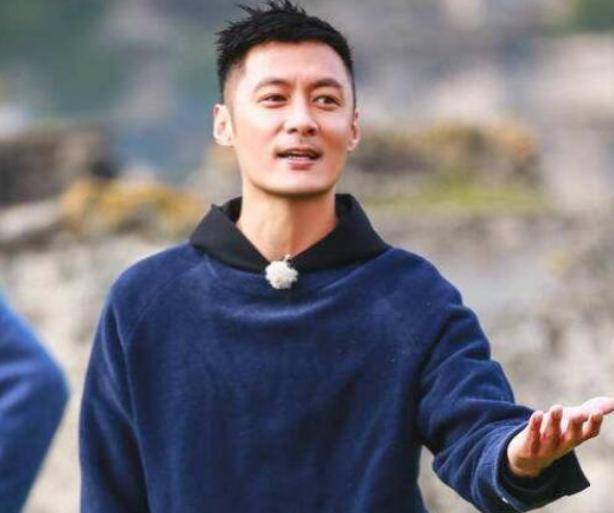 有一种"幸福肥"叫余文乐!最近发福明显,好似周润发!_王棠_角色_西装