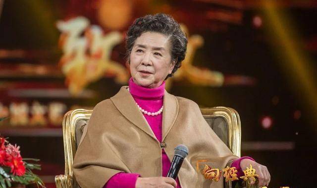 赵丹的爱女,舞蹈表演艺术家赵青▲电影表演艺术家谢芳▲电影导演