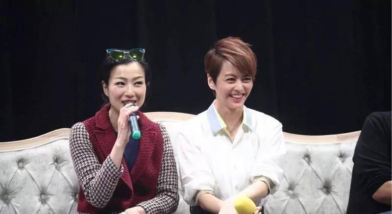 《八个女人一台戏》中,梁咏琪也将带着她人到中年的风情万种与赵雅芝