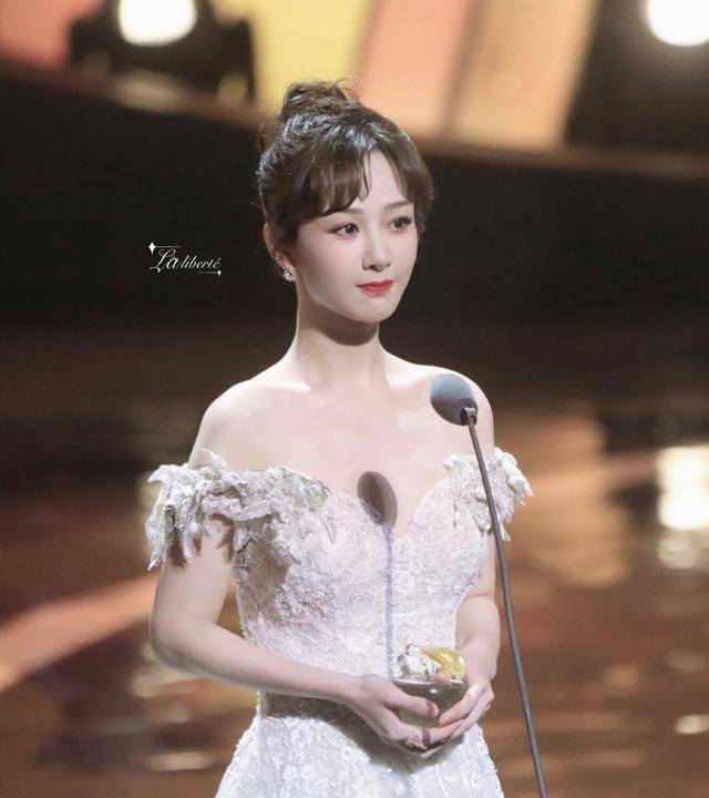 杨紫《沉香如屑》定妆照出来了!粉丝:拒绝欢瑞_叶青_景甜_成毅