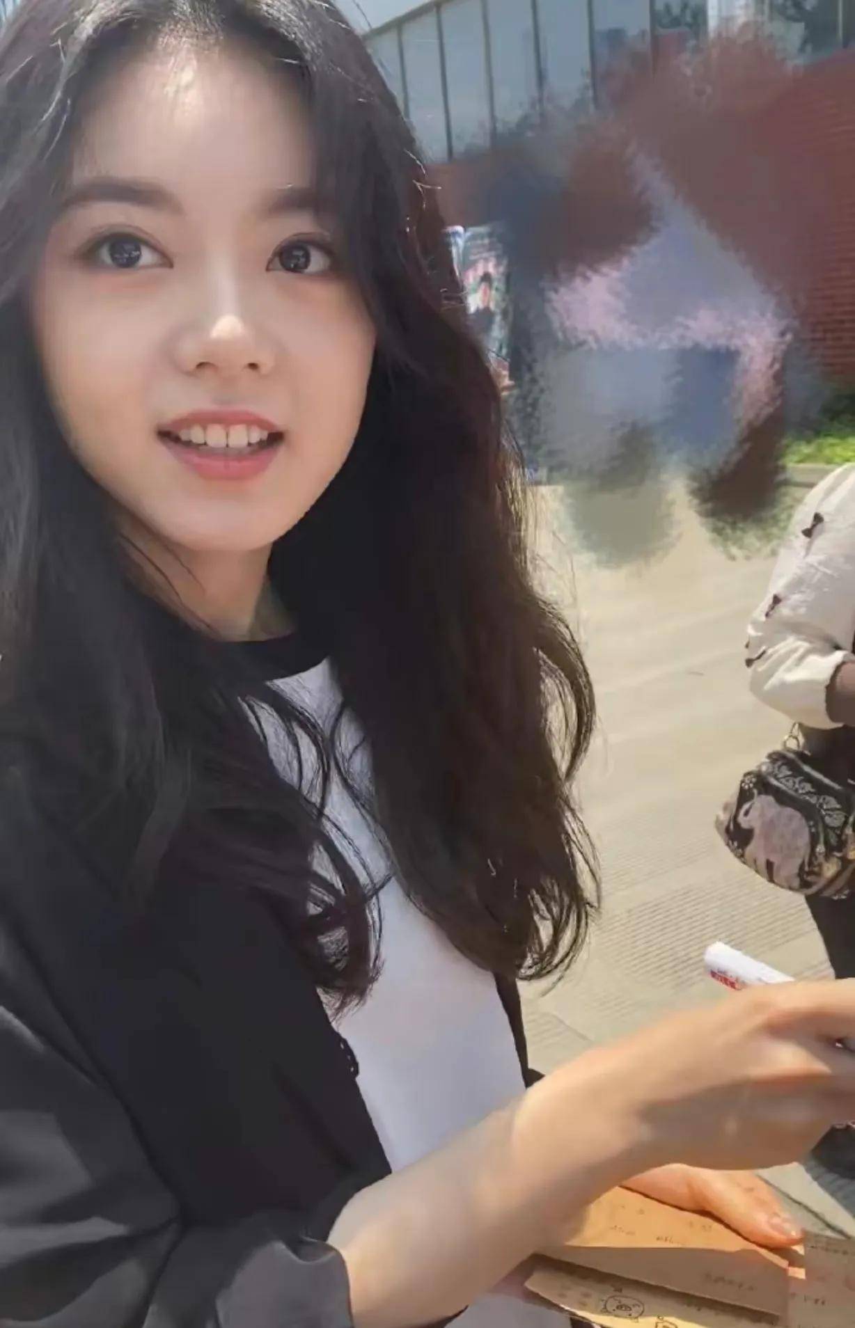 赵今麦国字脸美女的完美代表