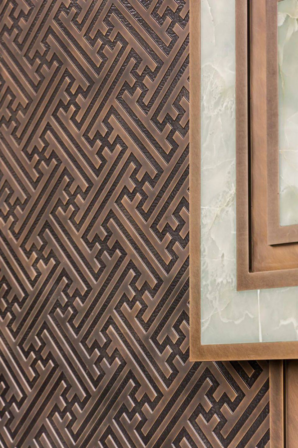 我坦白,我确实对ta一见钟情……_保利_的项目_前线