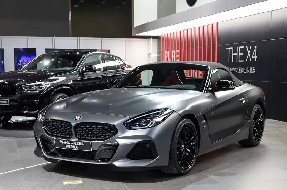 全新宝马软顶敞篷上市,银霜版更帅气,零百6.7s,纯进口53.88万