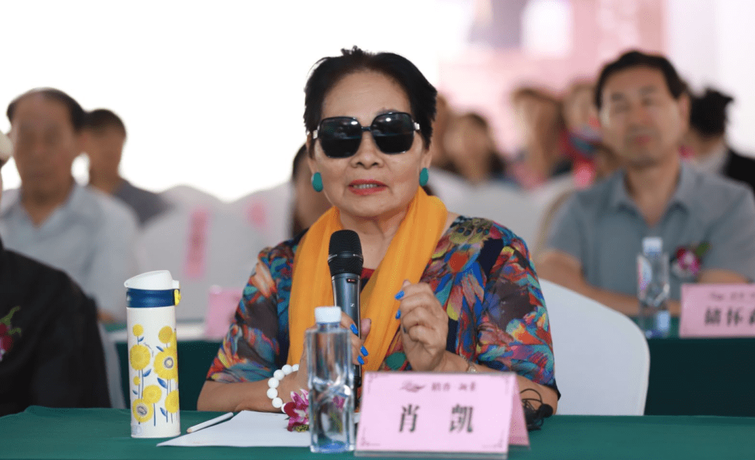 嘉宾 石占成 先生参加开幕式嘉宾 徐志广 先生参加开幕式嘉宾 王瀚晨