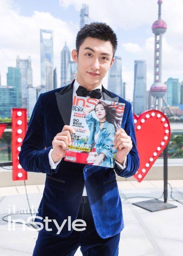 艺人活跃粉丝榜top10变动大,第三名让人意外,迪丽热巴冲进前十_流量