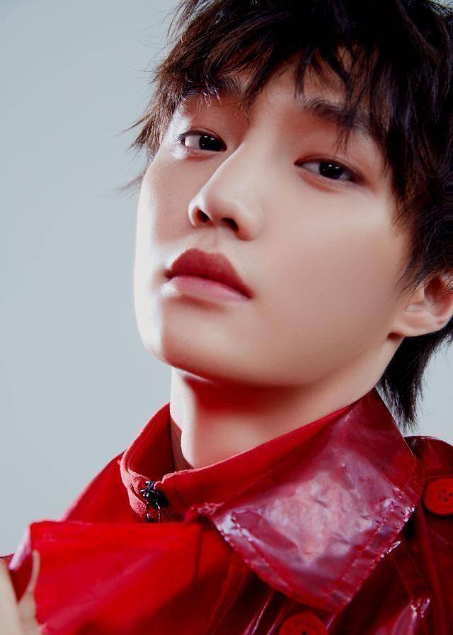 娱乐圈帅哥类型多样看花眼,下面这种是你的菜吗?_红色_孙胤嘉_刘亦城