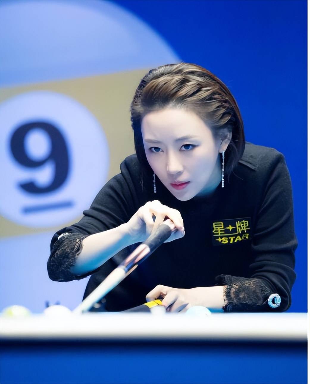 如何看待九球天后潘晓婷,在国际上享有崇高威望,如今祝福亚运会_台球