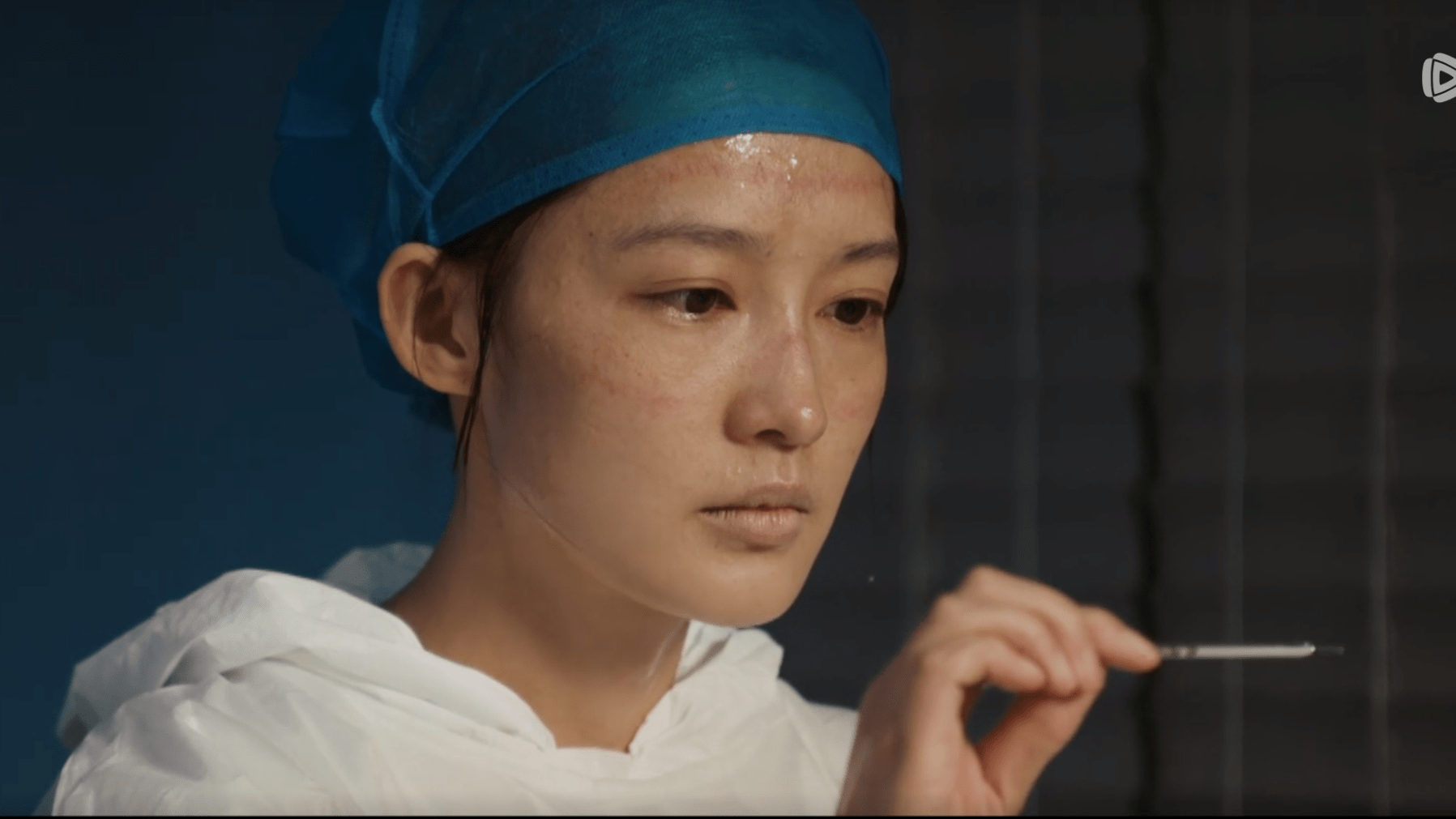 全剧没什么情感波动,表演木木的李沁,这场哭戏原本还不错,然而,就看了