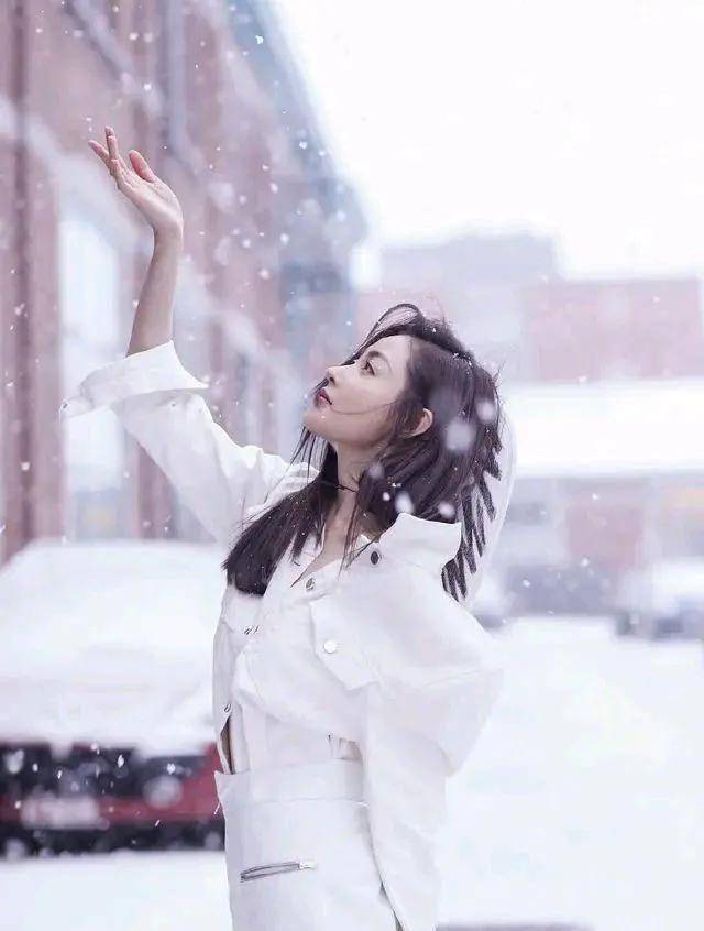 "世无其二"张天爱到底有多美?(多图)_成绩_年龄_作品