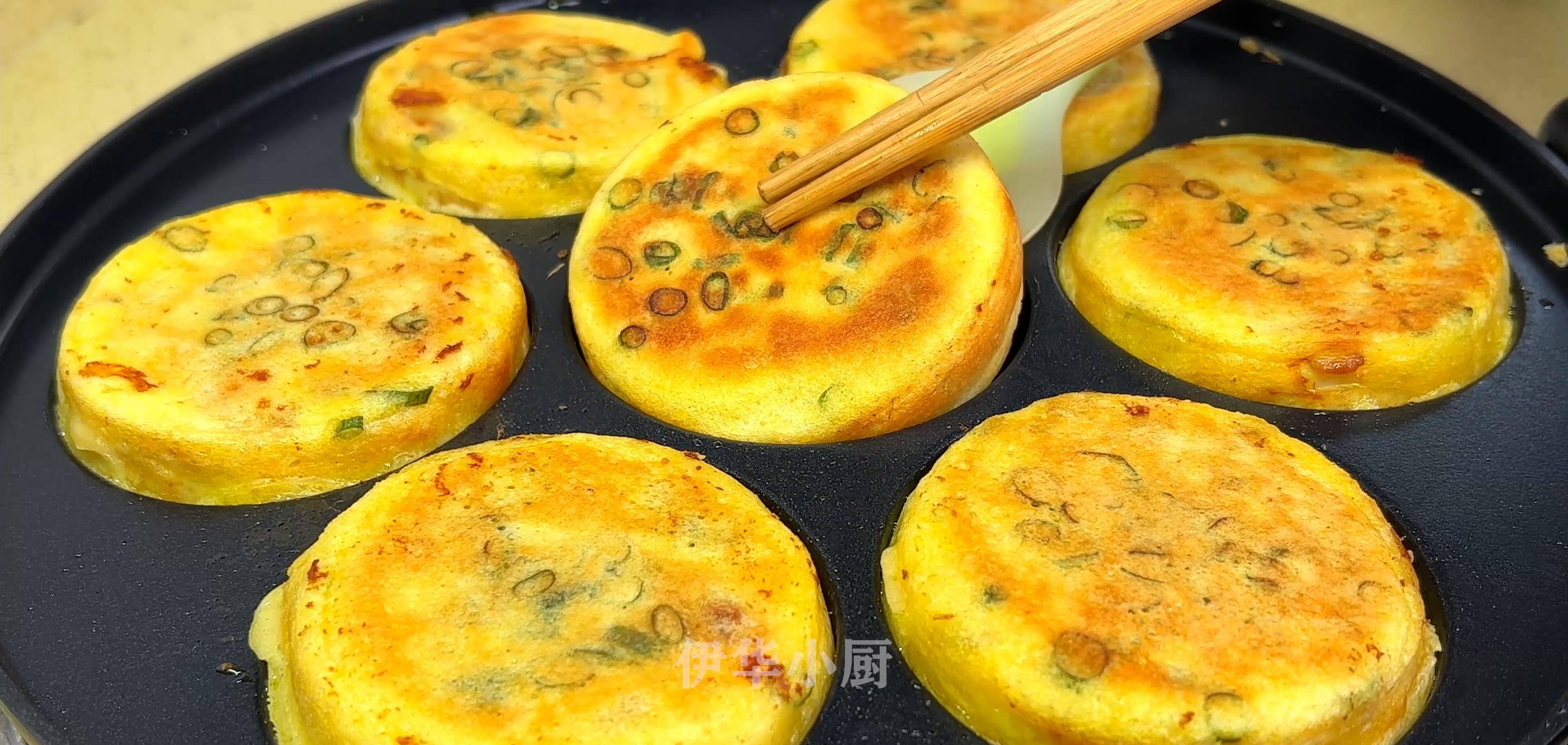 鸡蛋汉堡,外面卖5元1个,自己做成本不到2元,早餐吃它最省事