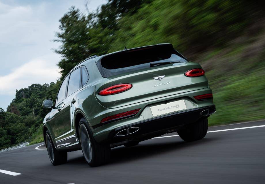 2021款添越火了!长超5米1,608马力 8at,零百4.